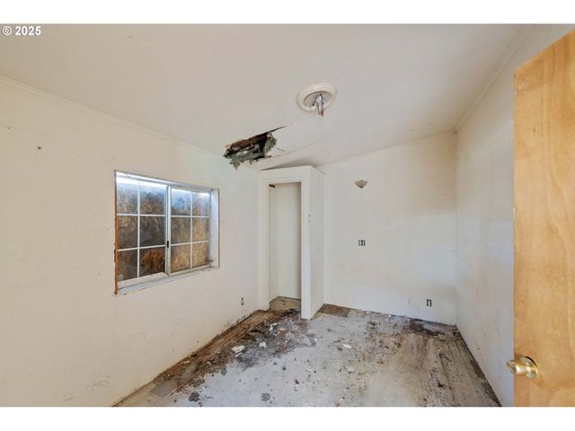 63557 S OLIVE Rd, Coos Bay, OR 97420