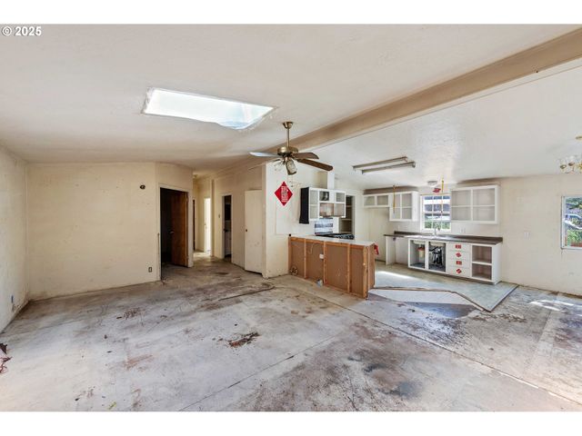 63557 S OLIVE Rd, Coos Bay, OR 97420