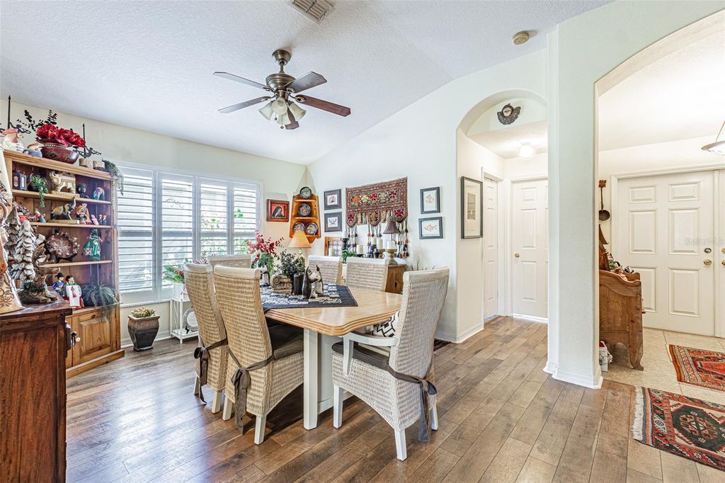 Image 12 of property listing at 9534 ROLLING CIRCLE, San Antonio, FL 33576