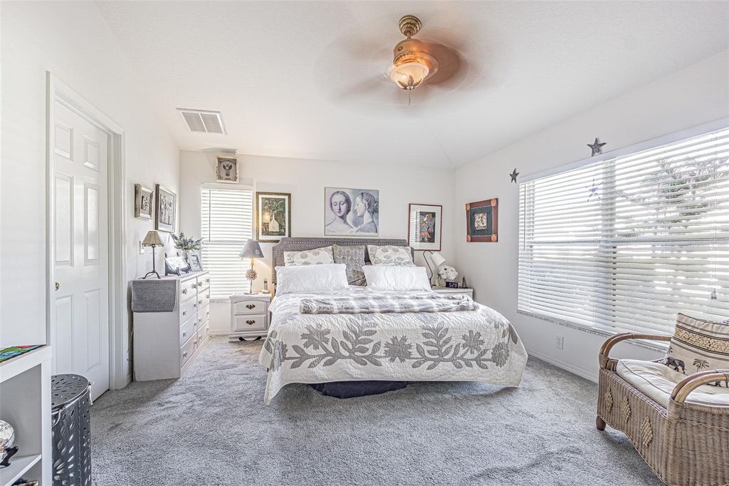 Image 16 of property listing at 9534 ROLLING CIRCLE, San Antonio, FL 33576