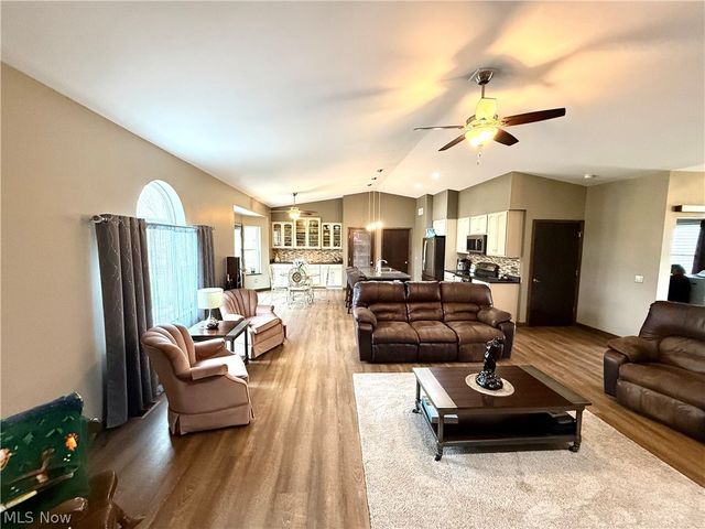 38612 Bell Road, Willoughby, OH 44094