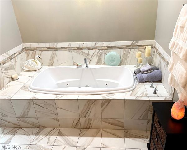 38612 Bell Road, Willoughby, OH 44094