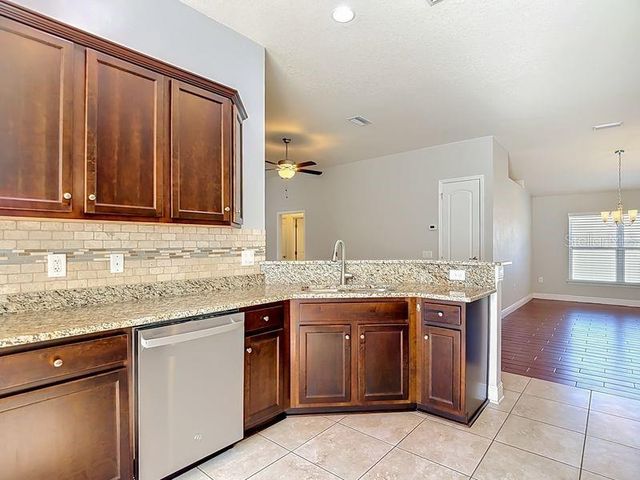 12244 LOOPBACK DRIVE, San Antonio, FL 33576