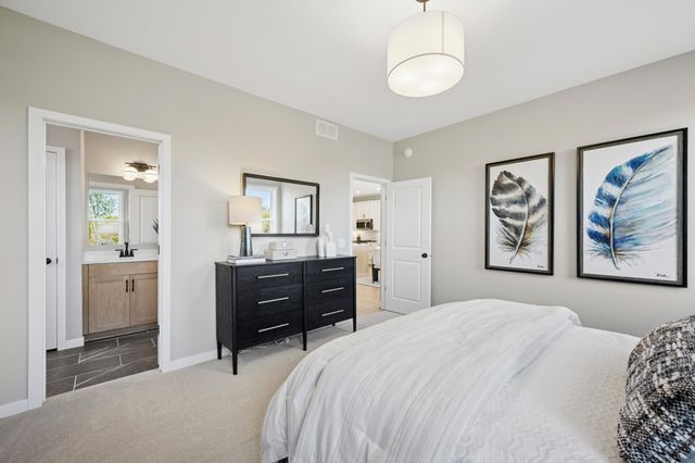 14732 Kingsview Court N, Dayton, MN 55327