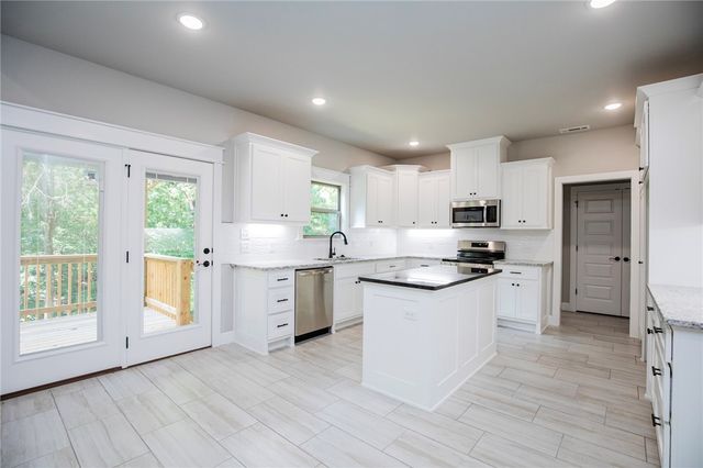 12 Angus Lane, Bella Vista, AR 72715