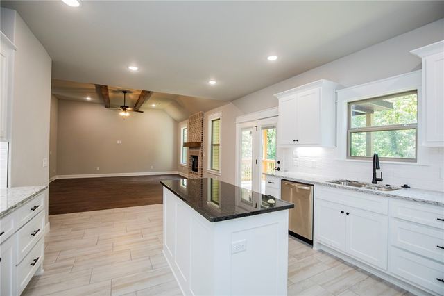 12 Angus Lane, Bella Vista, AR 72715