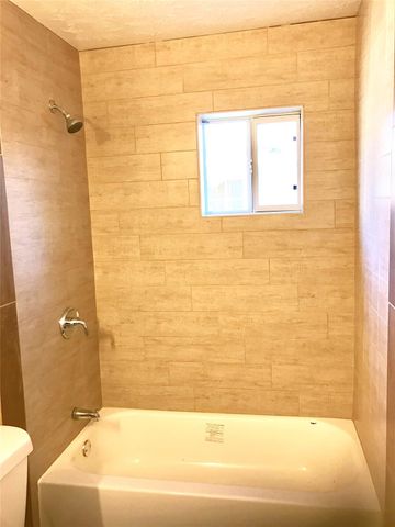 1704 Sam Wilson Street 7, Houston, TX 77020