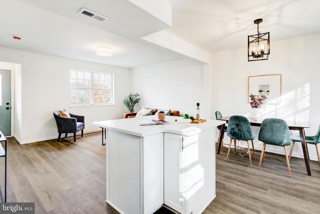 737 FERNDALE RD, Mount Joy, PA 17552