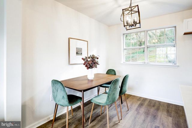 737 FERNDALE RD, Mount Joy, PA 17552