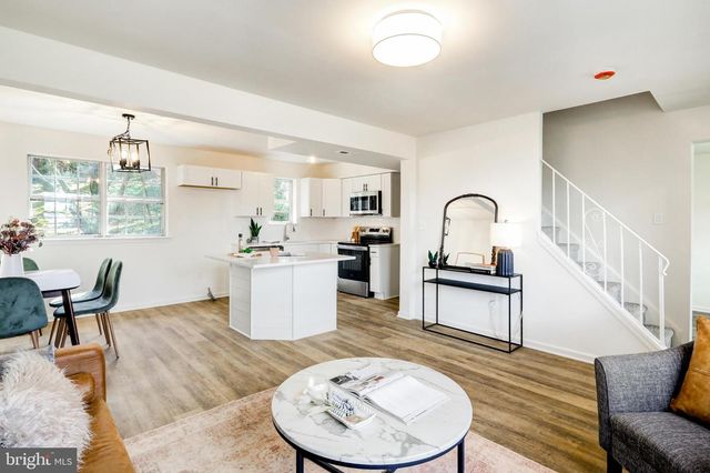 737 FERNDALE RD, Mount Joy, PA 17552