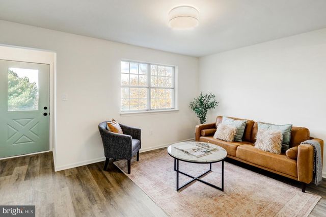 737 FERNDALE RD, Mount Joy, PA 17552