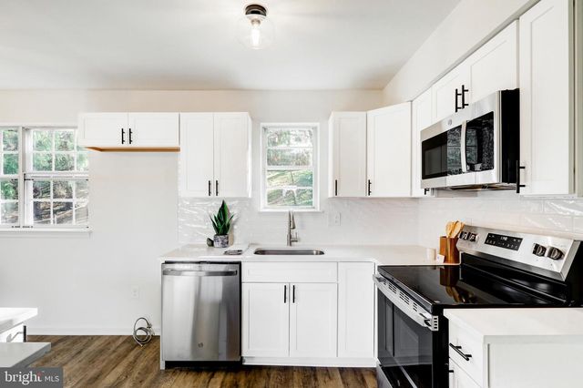 737 FERNDALE RD, Mount Joy, PA 17552