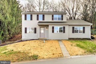 737 FERNDALE RD, Mount Joy, PA 17552