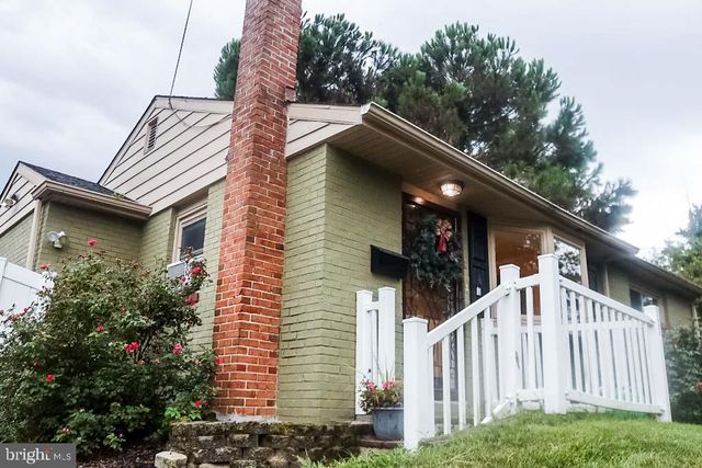 323 MOUNT VERNON AVE, Laurel Springs, NJ 08021