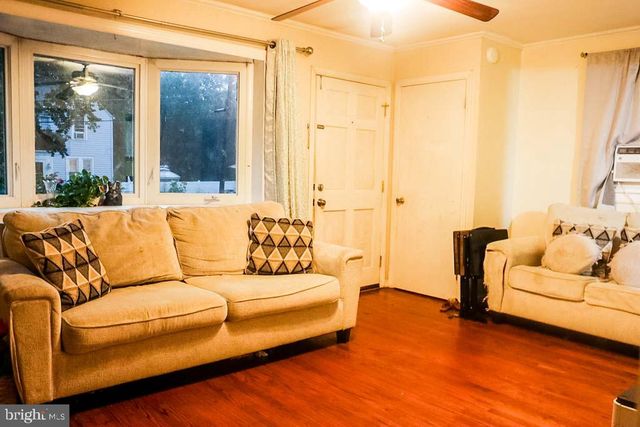 323 MOUNT VERNON AVE, Laurel Springs, NJ 08021