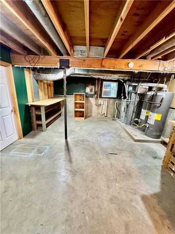 1607 W 28 Terrace, Lawrence, KS 66046