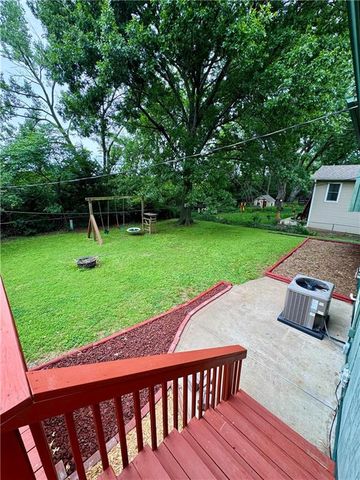 1607 W 28 Terrace, Lawrence, KS 66046