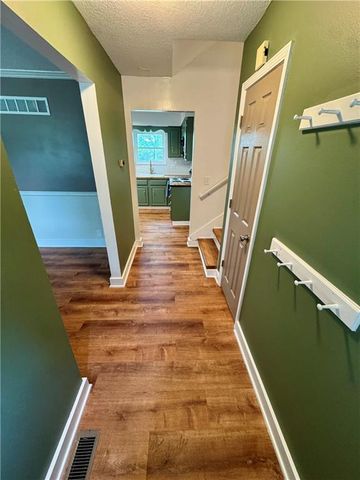1607 W 28 Terrace, Lawrence, KS 66046