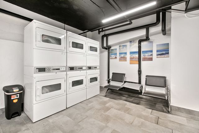 5858 N Sheridan Road 406, Chicago, IL 60660