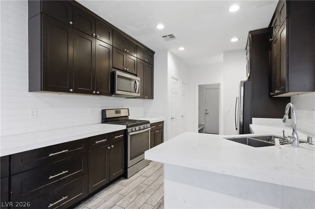 9405 Melva Blue Court, Las Vegas, NV 89166