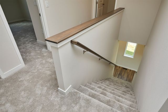 4401 Honey Bee Ridge, Des Moines, IA 50317