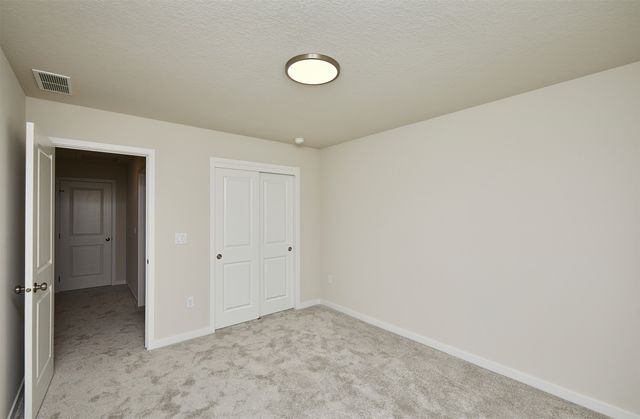 4401 Honey Bee Ridge, Des Moines, IA 50317