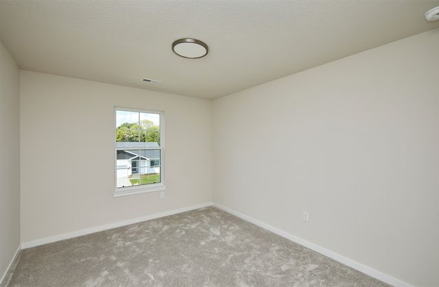 4401 Honey Bee Ridge, Des Moines, IA 50317