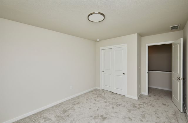 4401 Honey Bee Ridge, Des Moines, IA 50317