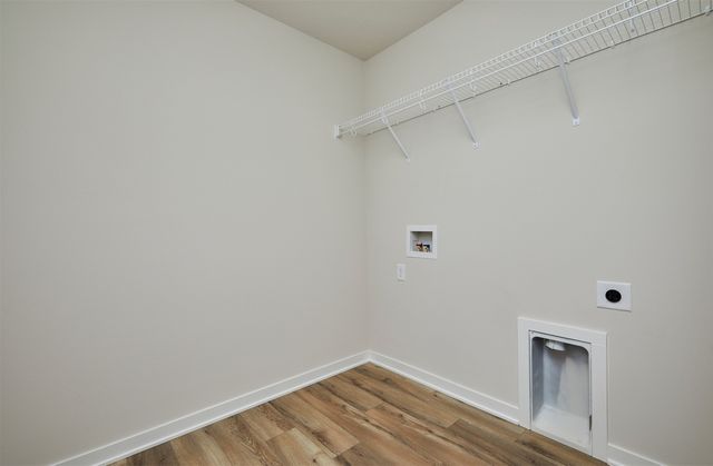 4401 Honey Bee Ridge, Des Moines, IA 50317