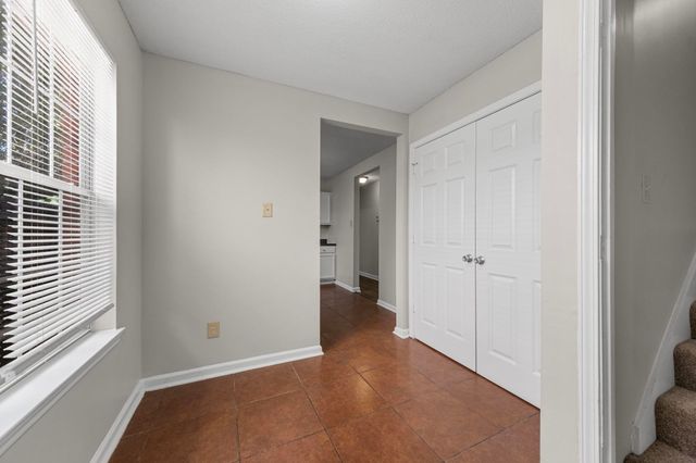 1224 CALEB RIDGE DR, Memphis, TN 38018