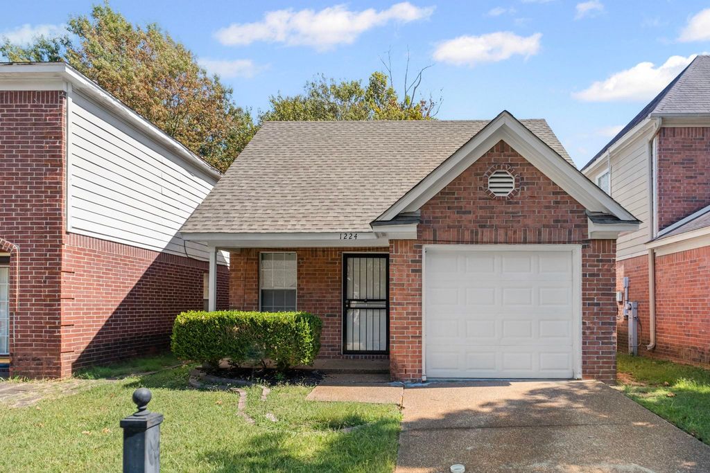1224 CALEB RIDGE DR, Memphis, TN 38018