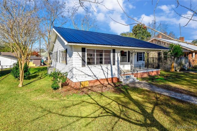 407 Powers Avenue, Tallassee, AL 36078