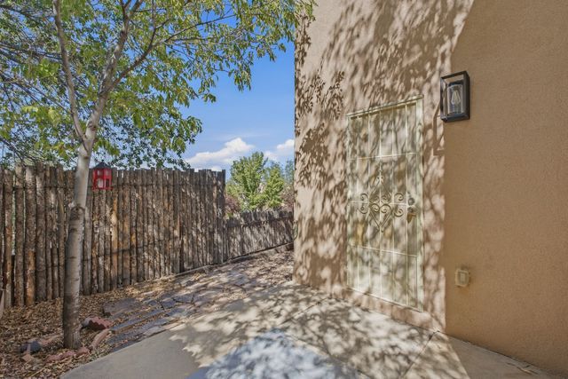 4157 Raindance Lane, Santa Fe, NM 87507
