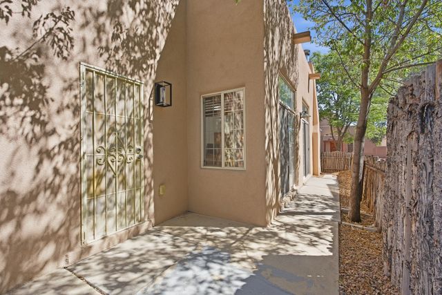 4157 Raindance Lane, Santa Fe, NM 87507