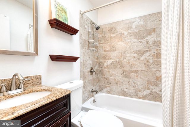 6843 DUNBAR RD, Baltimore, MD 21222