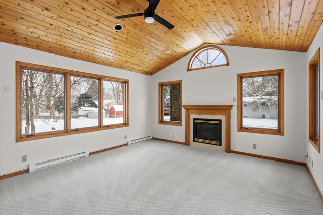 150 104th Lane NW, Coon Rapids, MN 55448