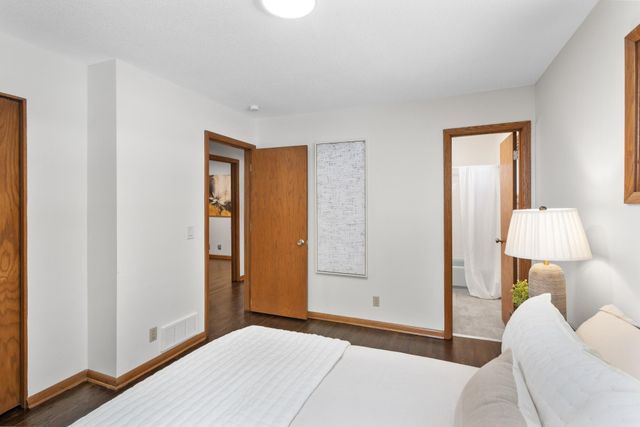 150 104th Lane NW, Coon Rapids, MN 55448