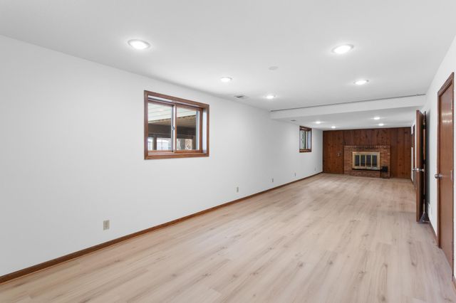 150 104th Lane NW, Coon Rapids, MN 55448