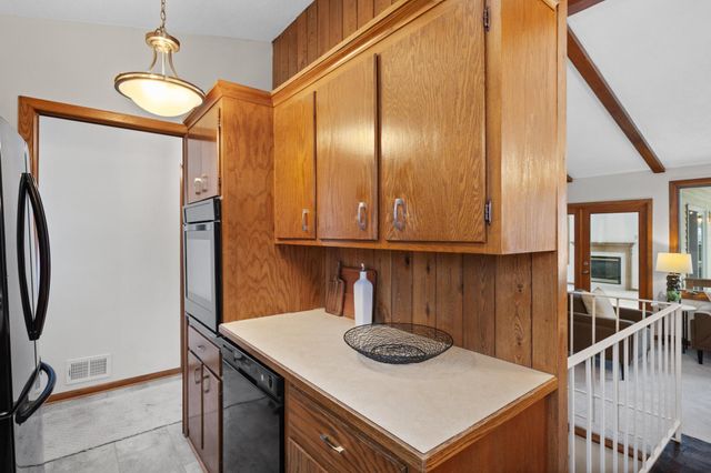 150 104th Lane NW, Coon Rapids, MN 55448