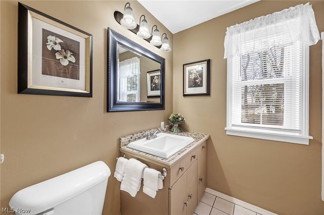 880 Markham Avenue, Cuyahoga Falls, OH 44221