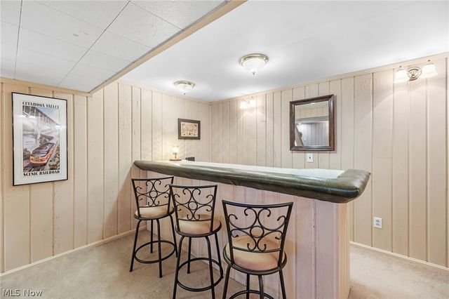 880 Markham Avenue, Cuyahoga Falls, OH 44221