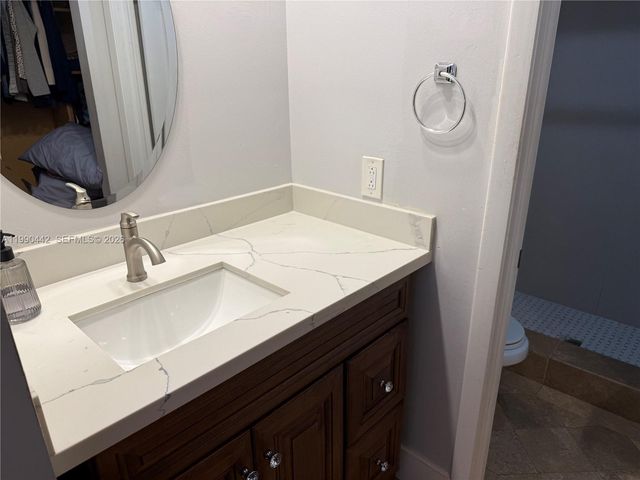 6360 NW 170th Ter, Hialeah, FL 33015