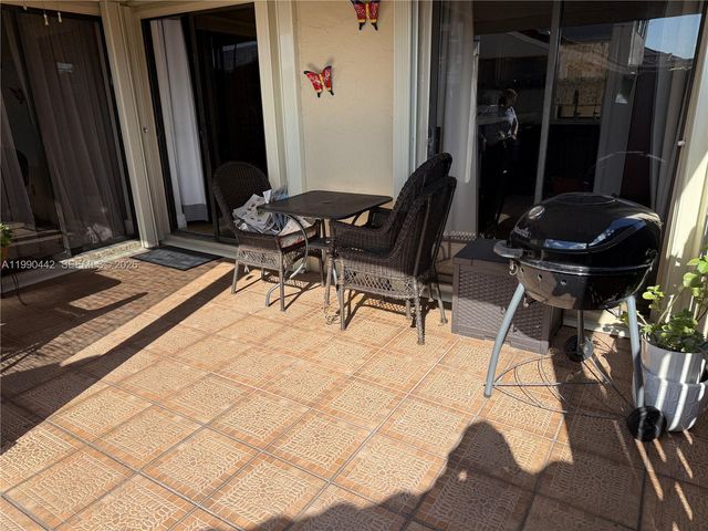 6360 NW 170th Ter, Hialeah, FL 33015