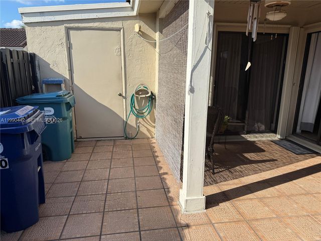 6360 NW 170th Ter, Hialeah, FL 33015