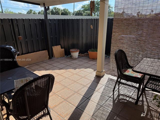 6360 NW 170th Ter, Hialeah, FL 33015