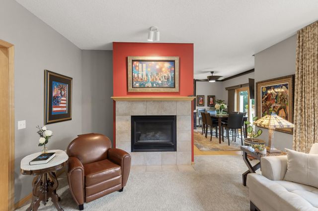 1503 Summit Shores W, Burnsville, MN 55306