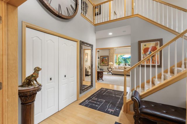 1503 Summit Shores W, Burnsville, MN 55306