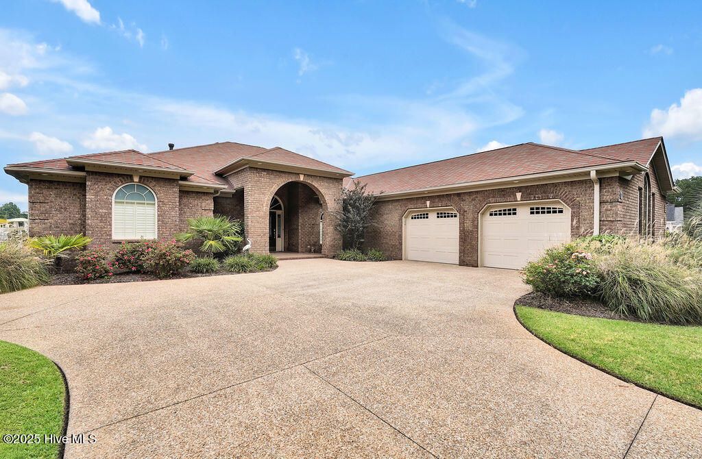 2025 Wind Lake Way, Leland, NC 28451