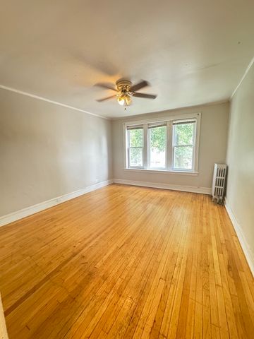 2602 W Altgeld Street 3, Chicago, IL 60647