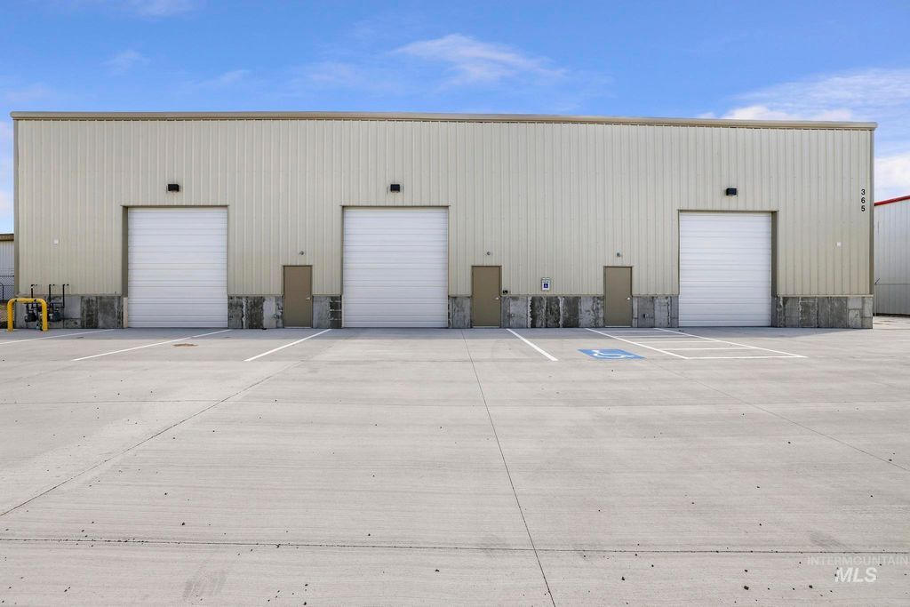 365 Valley Street, Twin Falls, ID 83301 photo 2